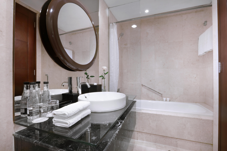 Bathroom 7