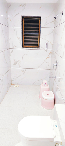 Bathroom 4, Hotel Yog Palace, Ahmadnagar