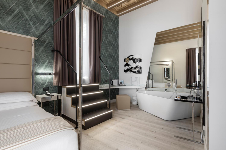 Bedroom 3, LHP River Club, Florence