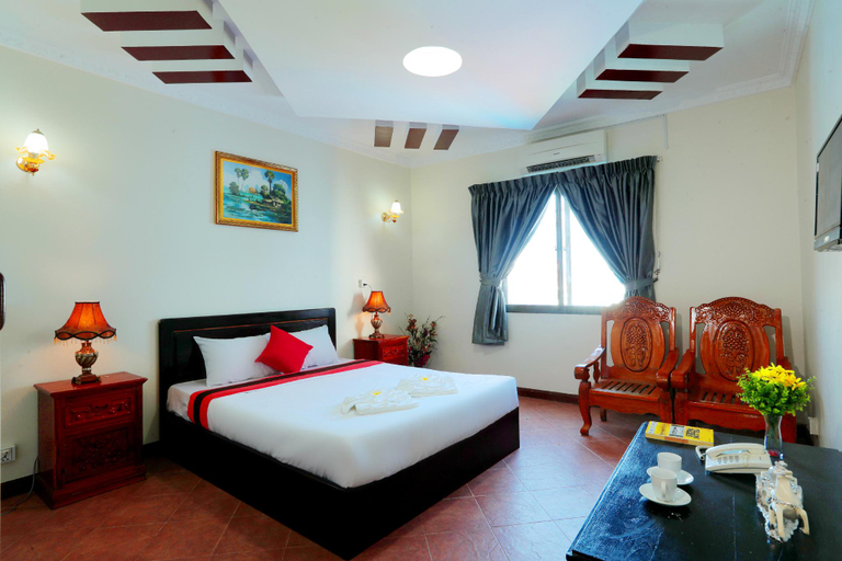 Bedroom 8