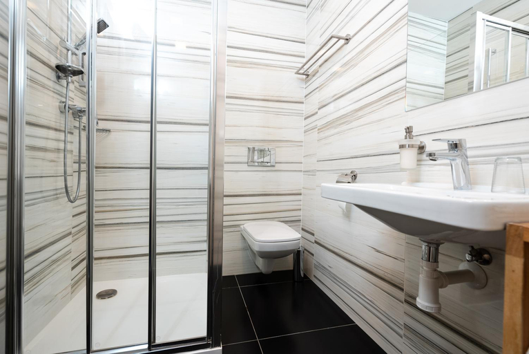 Bathroom 4, Wellness penzion U GIGANTU, Plzeň