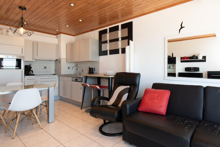 Living room 2, Apartment With Frontal sea View in Ostend, West-Vlaanderen