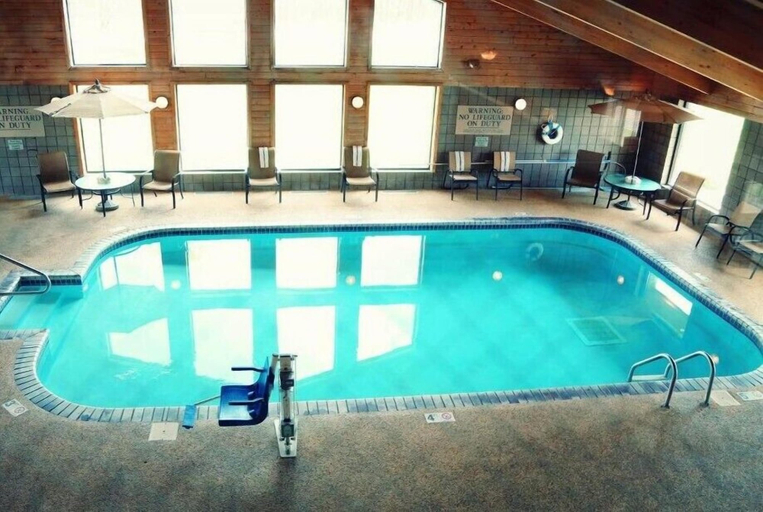 Sport & Beauty, AmericInn by Wyndham Wadena, Wadena