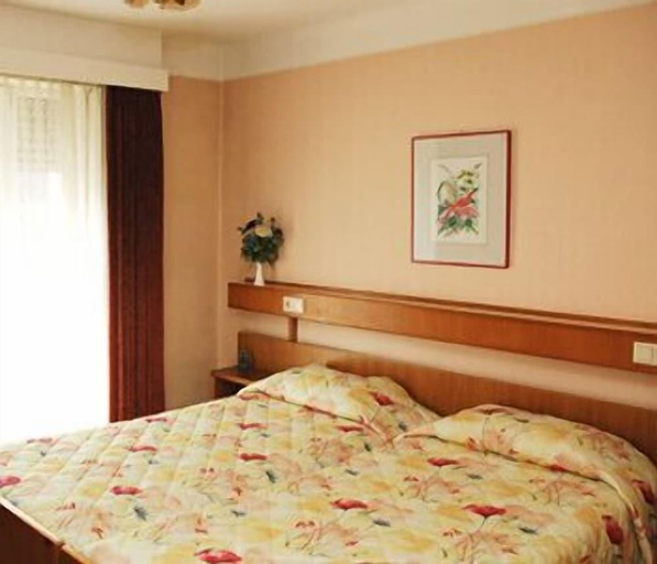 Bedroom 5, Hotel Zurich, Luxembourg