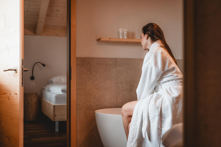Bathroom 4, Bergblick Lodge - 3 Sterne Garni, Frutigen