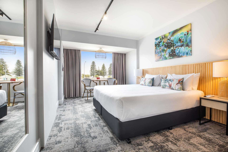 Bedroom 4, Nightcap at Hotel Victor, Victor Harbor