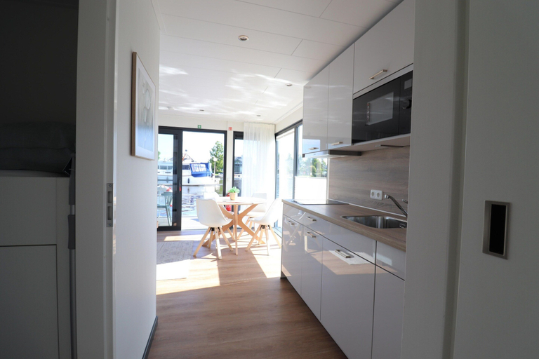 Reception, Houseboat in Lemmer With Harbor Views, Lemsterland