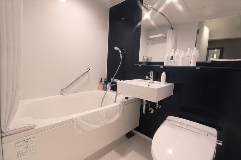 Bathroom 4, Hotel Gate in Kagoshima Tenmonkan, Kagoshima