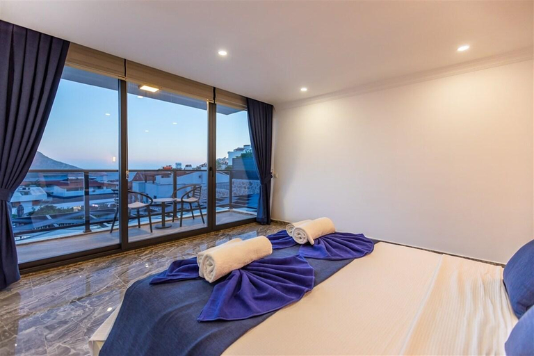Bedroom 3, Villa Kamile Sultan Deniz manzaralı jakuzili villa, Kaş