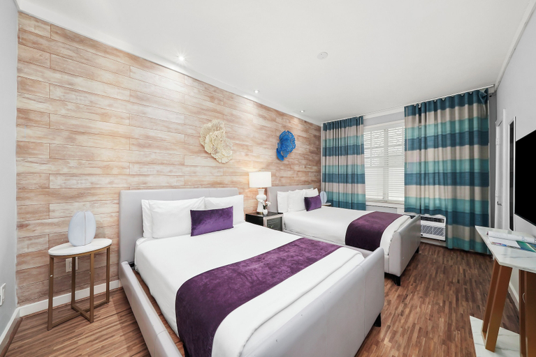Bedroom 4, Hotel Shelley, Miami-Dade