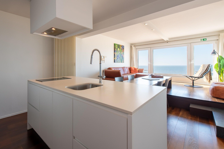 Private kitchen 4, Studio in Ostend Near Beach and Promenade, West-Vlaanderen