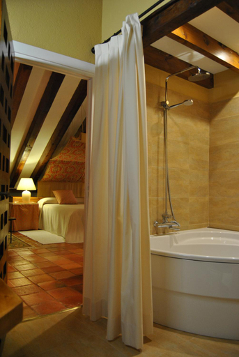 Bathroom, El Hotel De La Villa, Segovia