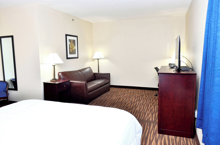 Bedroom 3, Cobblestone Inn & Suites - Monticello, Jones