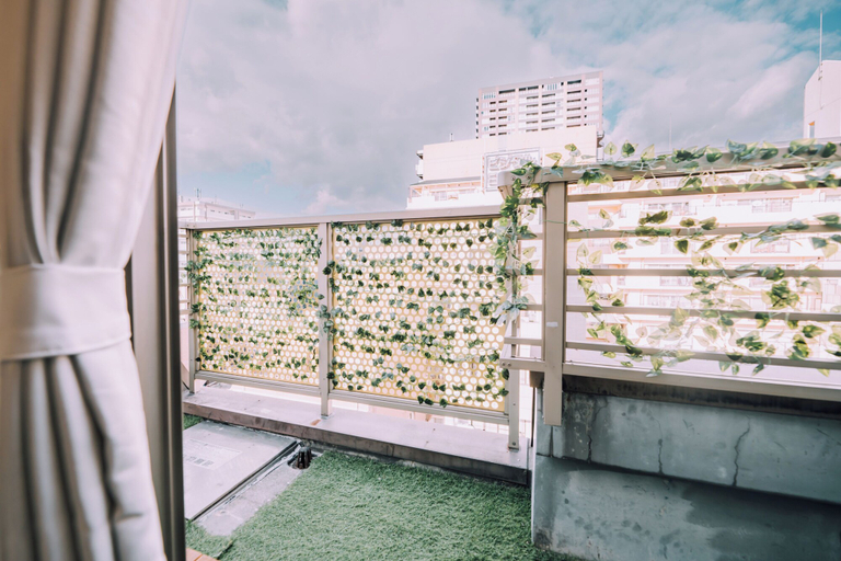 Others 2, Minimalist Loft 1003, Osaka