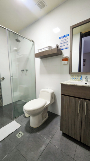 Bathroom 5, BE Suites Hotel Cali, Santiago de Cali