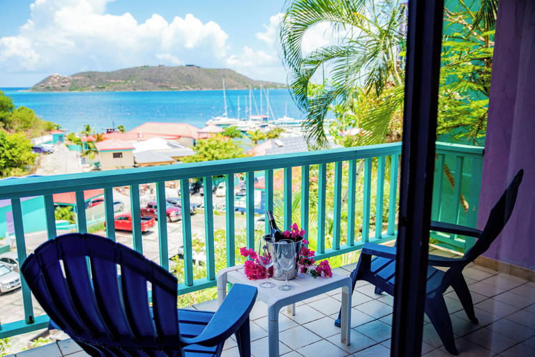 Terrace/patio 2, Leverick Bay Resort and Marina