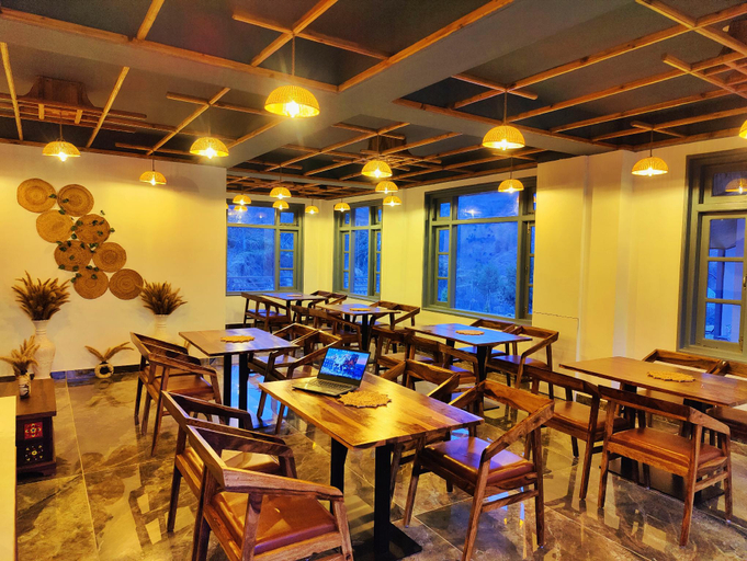 Food & Drinks 2, BAGO Harmony Home, Shimla