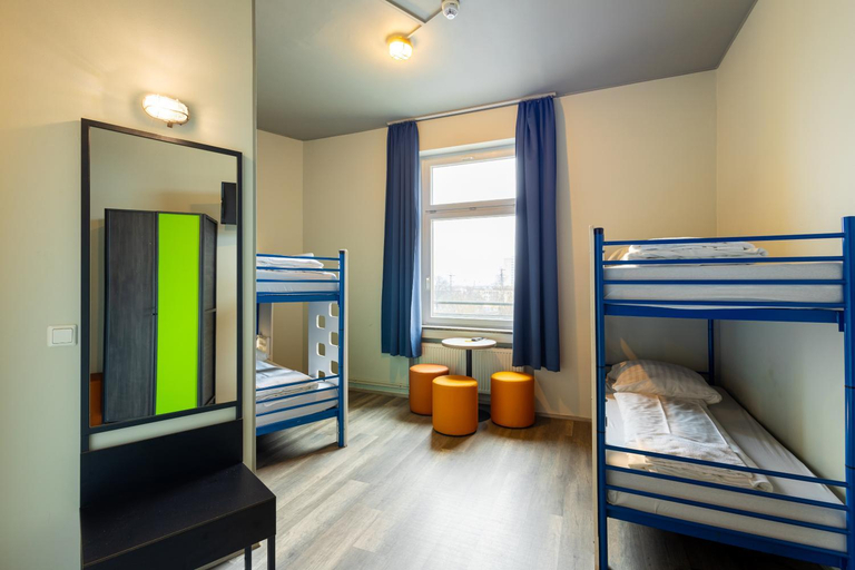 Bedroom 2, a&o Dortmund Hauptbahnhof, Dortmund