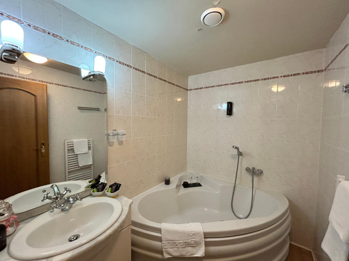 Bathroom 3, Hotel Brixen, Havlíčkův Brod