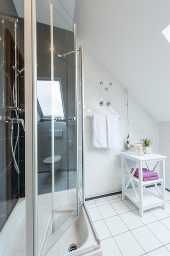 Bathroom, Hotel Bei den Tongruben, Main-Kinzig-Kreis
