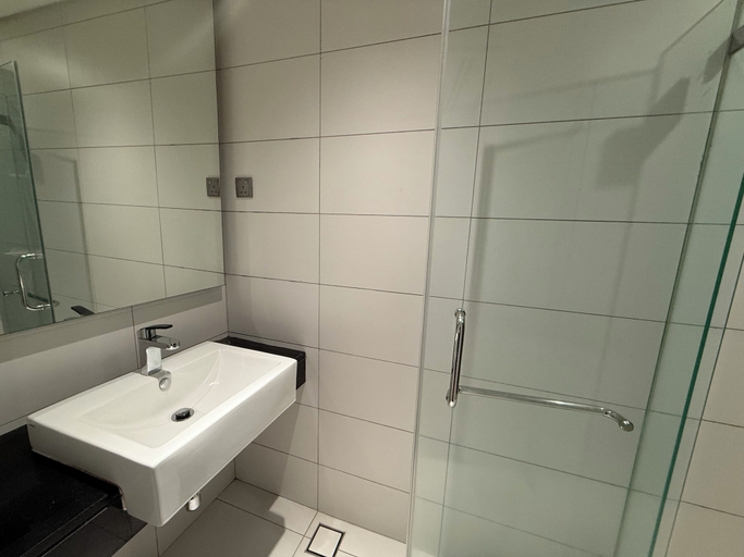 Bathroom, Anggun Residences KLCC by Flixses, Kuala Lumpur