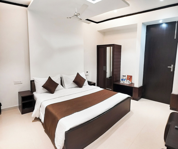Bedroom 12