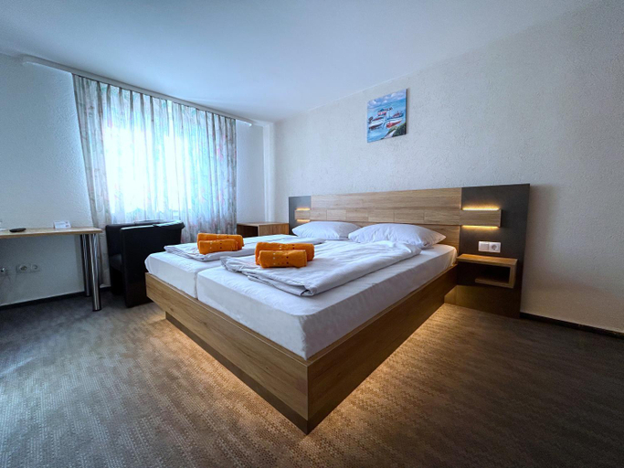 Bedroom 3, Hotel Schaffer - Steakhouse Andeo, Main-Spessart
