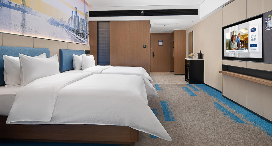 Bedroom 2, Hampton By Hilton Guangzhou Railway Station, Guangzhou
