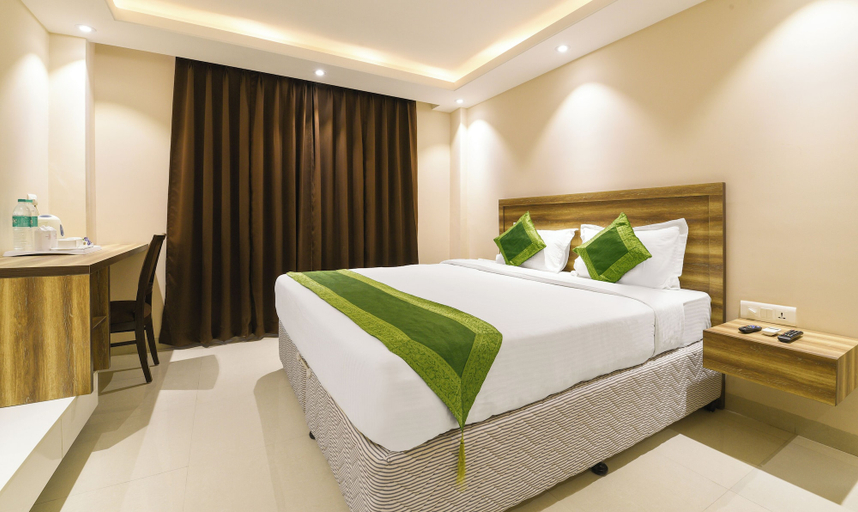 Bedroom 3, Treebo Iffco Chowk, Gurgaon