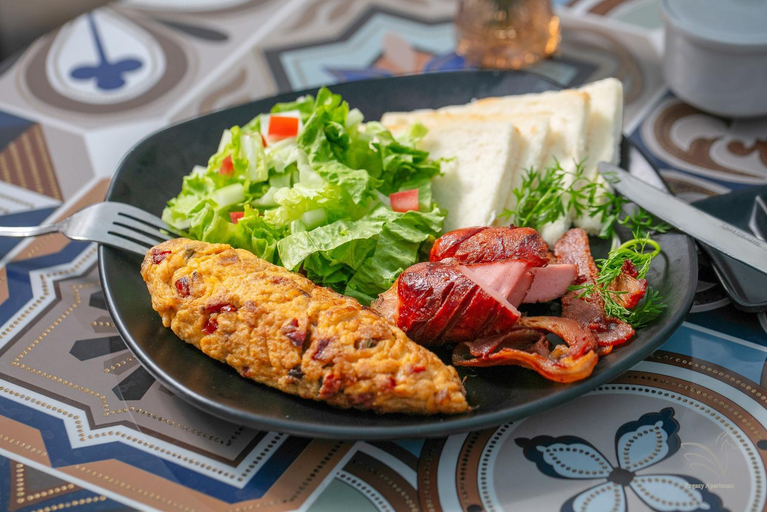 Food & Drinks 5, Apartments & Travel, Tây Hồ