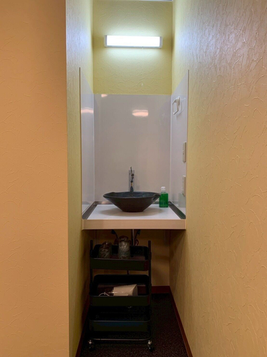 Bathroom 12