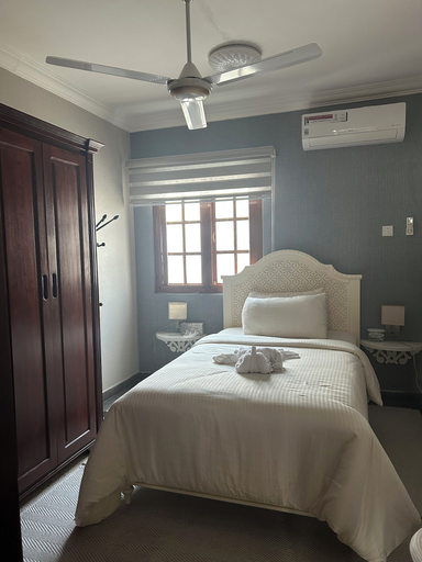 Bedroom 3, Mango restaurant and apartment hotel, Mjini