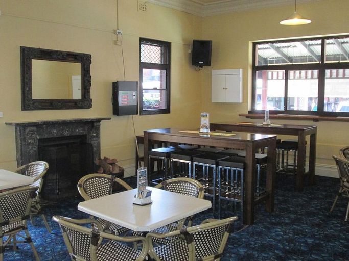 Food & Drinks 4, Maclean Hotel, Clarence Valley- Coast
