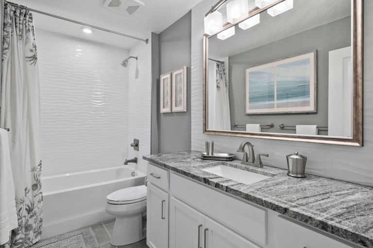Bathroom 4, 9127 Turquoise Wave Cove, Osceola