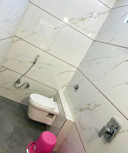 Bathroom, Hotel Shree Ganesh Dwarka, Devbhumi Dwarka