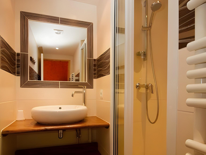 Bathroom 5, La Baita Du Loup, Hautes-Alpes