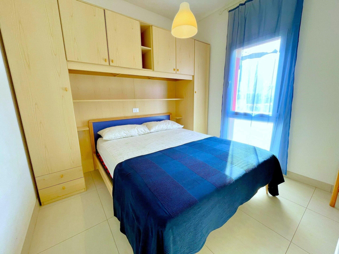 Room 2, Apartment in Caorle Near Adriatic Beaches, Venezia