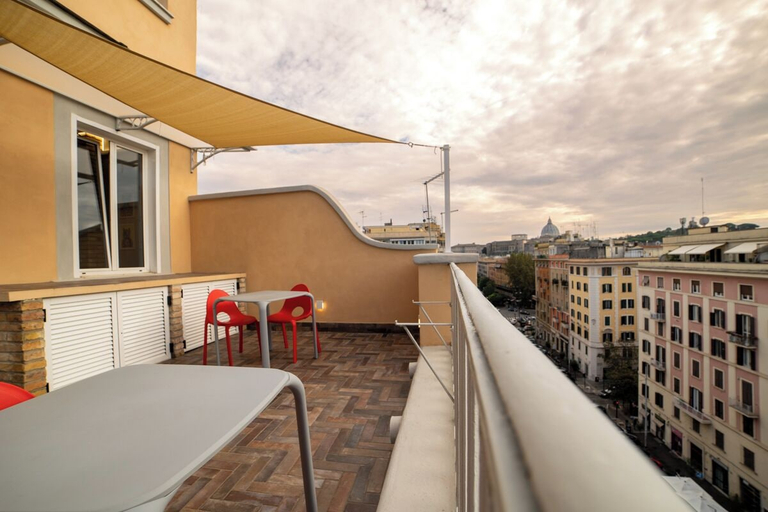 Others 5, Terrazza Giuliana, Rome