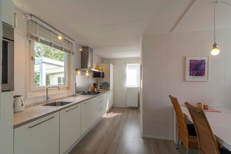 Private kitchen 3, Holiday Home Near Bulb Fields With Garden, Zijpe