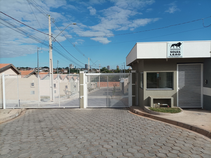 Exterior & Views, Hospedagem Mobiliada, Tupã