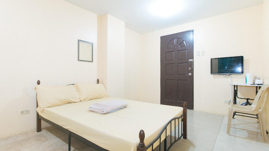 Bedroom, Mervin's Terraces by RedDoorz, Manila City