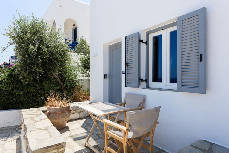 Others 4, Phaedrus Living Paros Cycladic 4, South Aegean