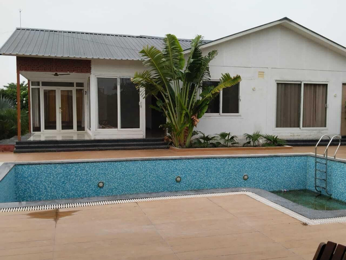 Sport & Beauty 5, GoBravo 16 3BHK Farm with Pool & Lawn Sec150 Noida, Gautam Buddha Nagar
