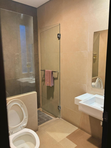 Bathroom 10