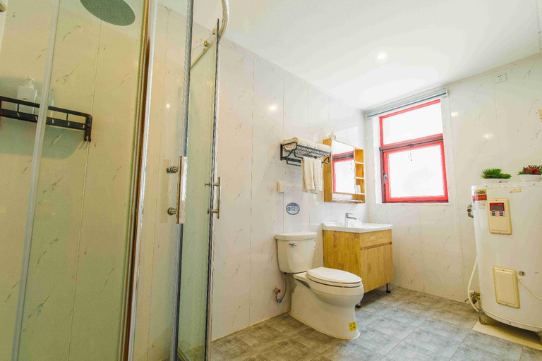 Bathroom 3, Beijing Rong Courtyard Hotel, Beijing