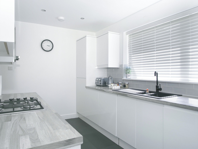 Others 5, Cozy Riverside Retreat in Snodland, Kent