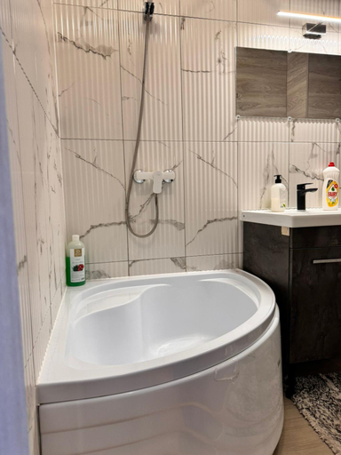 Others 4, Hotel in Chisinau