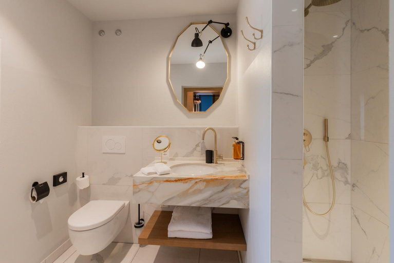 Bathroom 5, Boutique Hotel Glacier, Interlaken