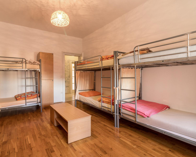 Others 3, Hostel Split Backpackers, Split