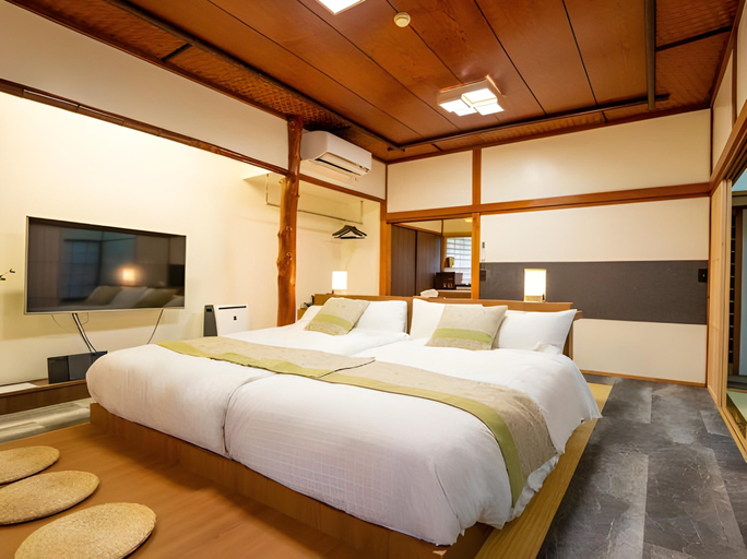 Bedroom 2, Sakahijiri Gyokushoen, Izu